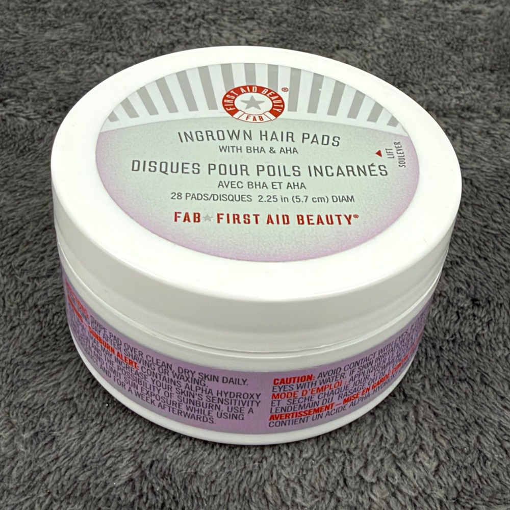 First Aid Beauty Ingrown Hair Pads 28ct BHA AHA Razor Bump Treatment NEW
